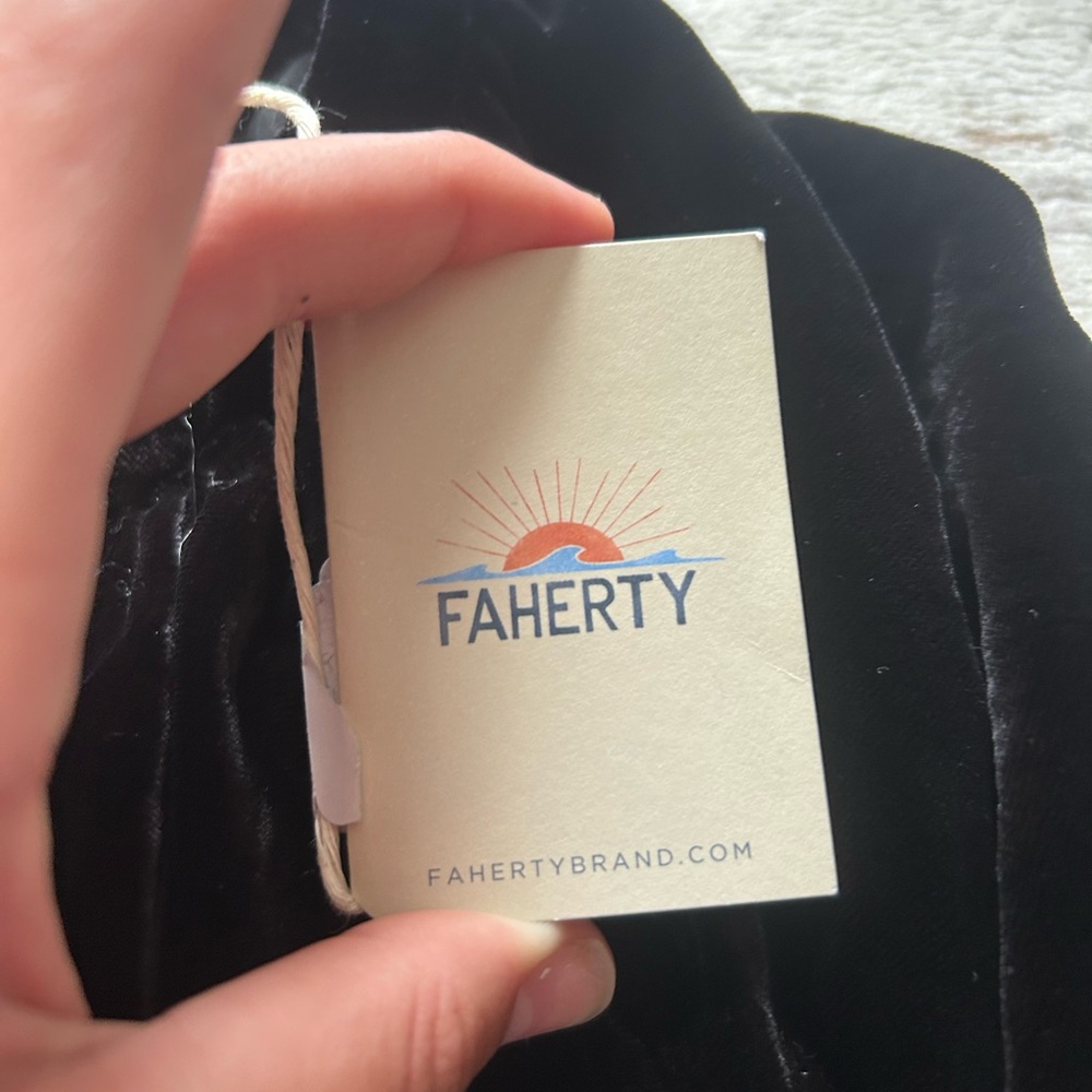 Faherty Luxe Black Velvet Top - Picture 7 of 7